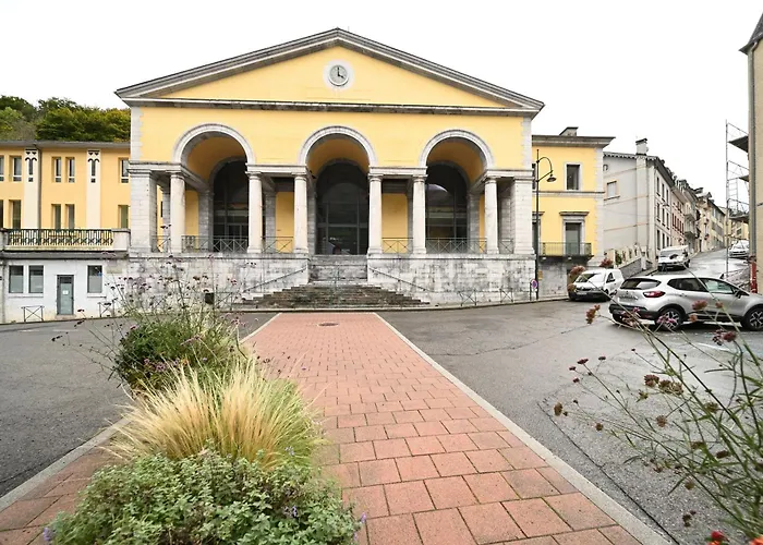 Cauterets, Thermes et ski à pied * Cauterets