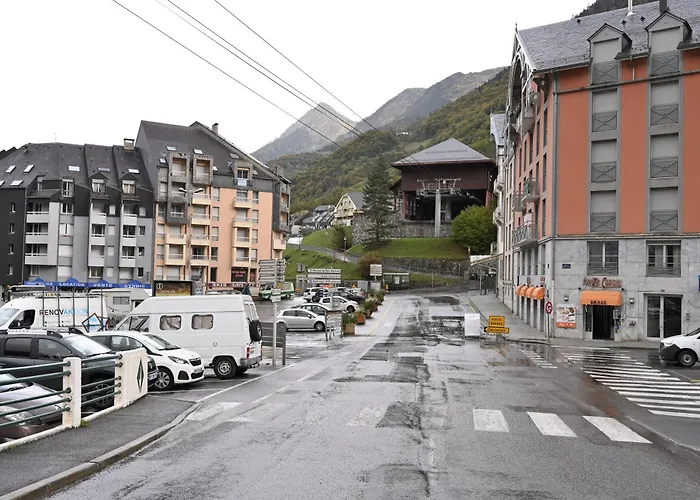 Cauterets, Thermes et ski à pied *